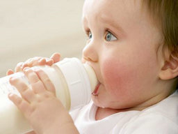 婴幼儿冲奶粉的水用什么好