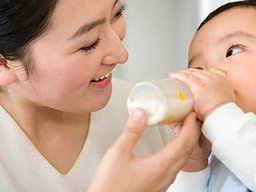 哪种水给宝宝冲奶粉好