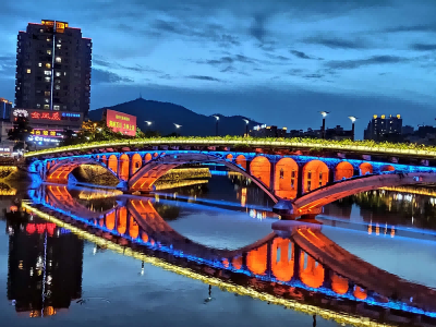 岑溪