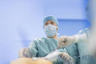 单角子宫女性能不能做泰国试管婴儿生双胎