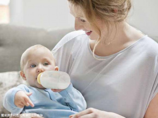 婴儿抚触油的作用，婴儿抚触油能做润滑剂吗？